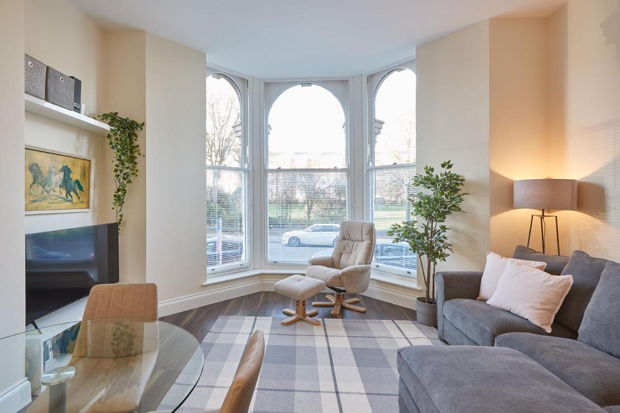 Host & Stay - South Cliff Apartment Scarborough Exteriör bild